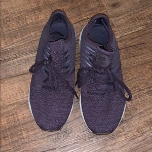 New Balance Tennis shoes